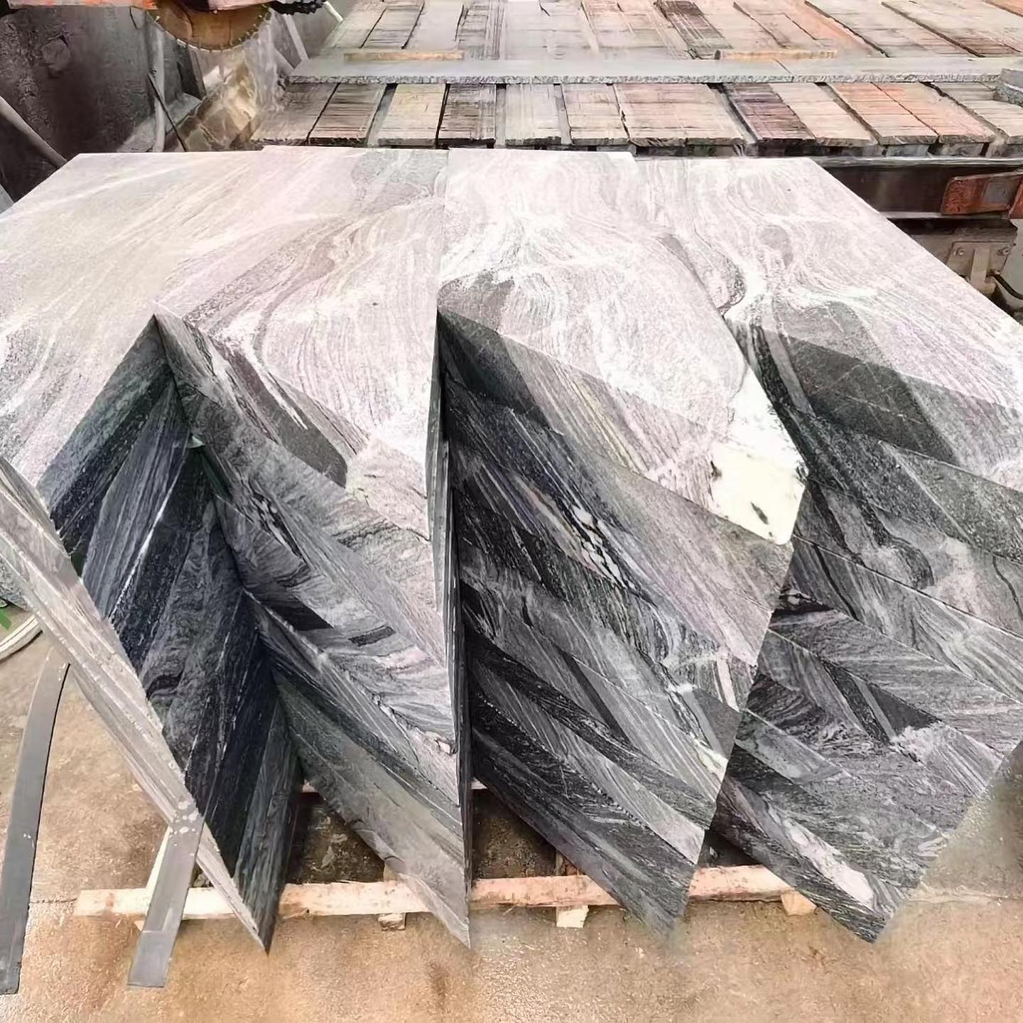 China Juparana Granite Tiles Featured Image